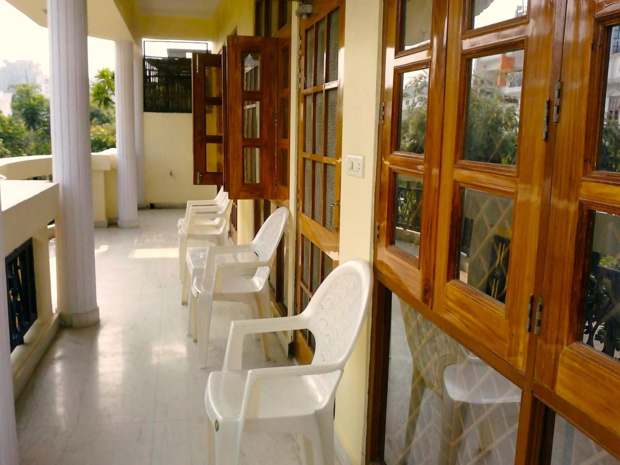 Fully Furnished Ish, Atithya With Various Amenities And Free Services In Lucknow, India Lucknow