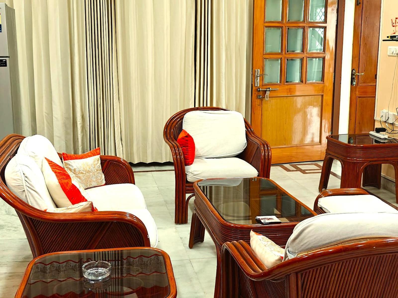 Homestay Fully Furnished Ish, Atithya With Various Amenities And Free Services In Lucknow, India Lucknow