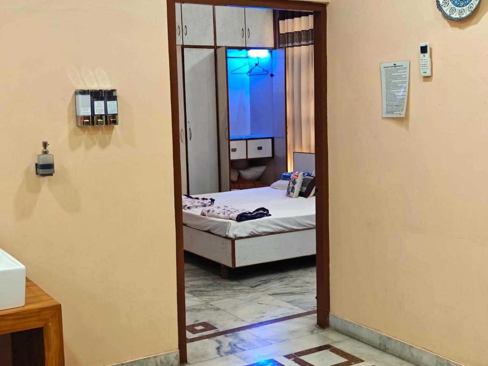 Fully Furnished Ish, Atithya With Various Amenities And Free Services In Lucknow, India Homestay